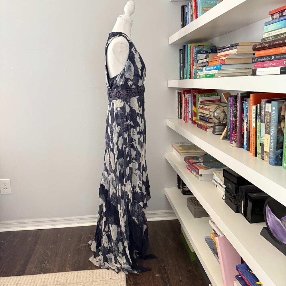 Teri Jon Richard Freeman Silk Elegant Navy and White Maxi Dress medium - Picture 8 of 15